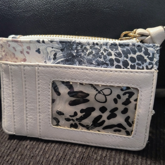 Jessica Simpson Multicolor Animal Print Card Holder EUC - Picture 2 of 5